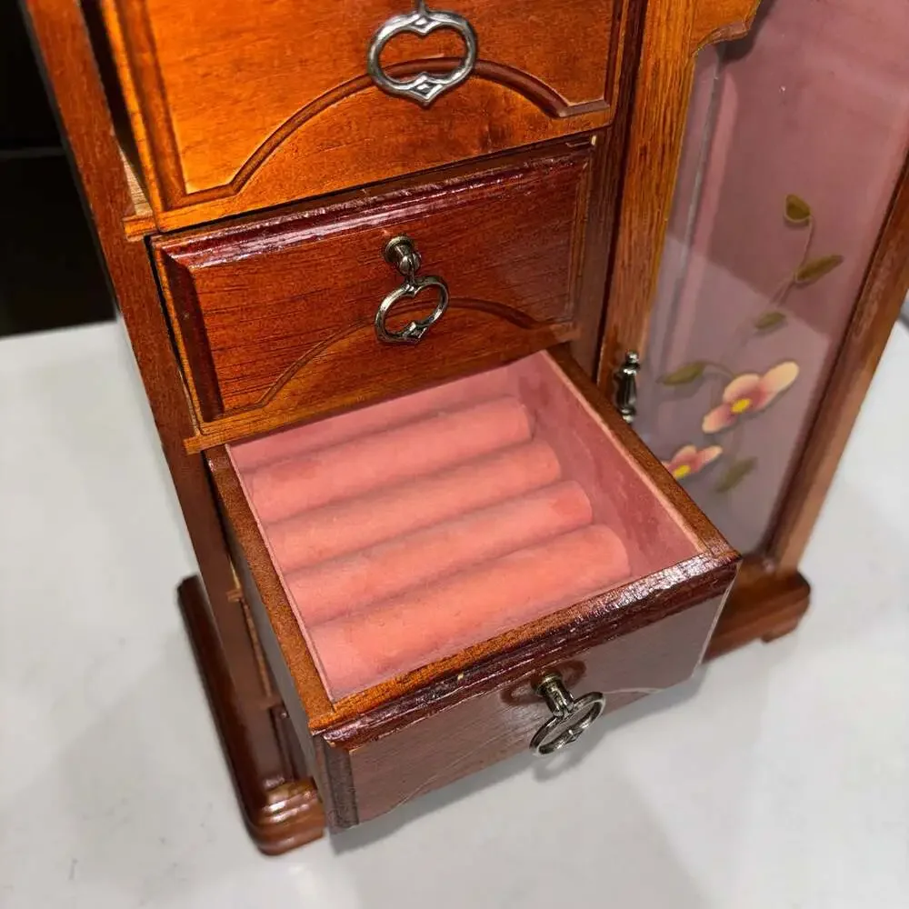 Unknown solid wood